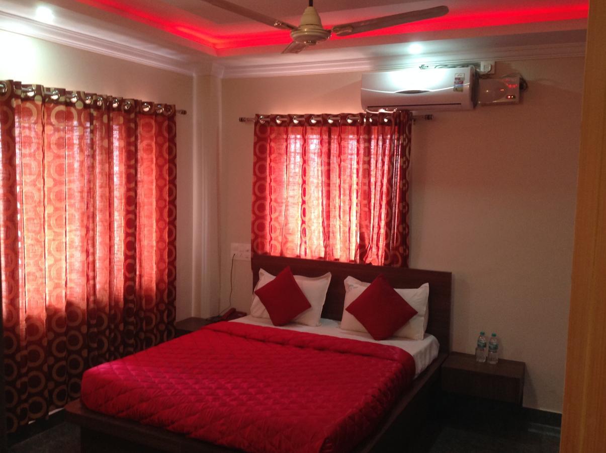 Hotel Rest Inn Chikmagalur Exterior photo